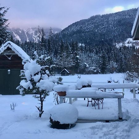 Traumhafte Wohnung Auf Pferde Ranch Айх Екстериор снимка